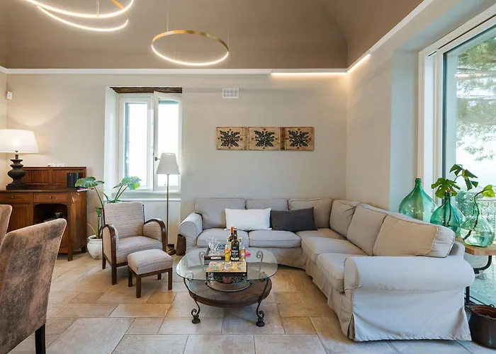 Zenzero Villa *